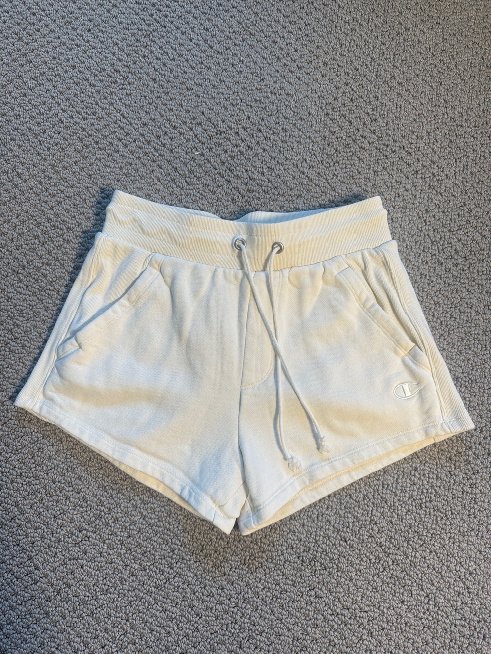 Champion Women's Cream Reverse Weave Sweatshorts- Small